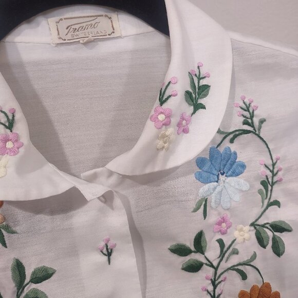 Vintage Tramo Embroidered Short Sleeve Button down Top Size 38 (M) - Picture 4 of 10